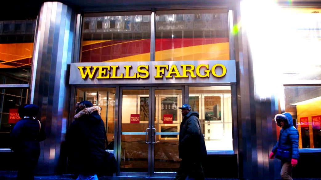 â€œEverybodyâ€™s Doing Their Jobâ€: Wells Fargo Foreclosure Victim Commits Suicide During Lawsuit